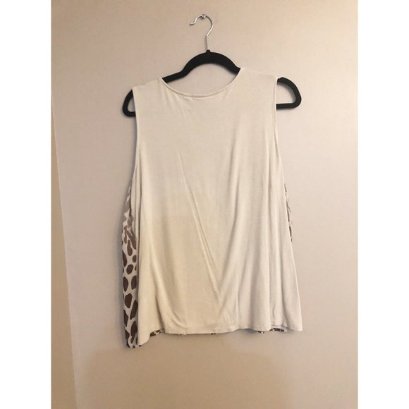 New York & Company Giraffe print Tank Top Size XL - Picture 5 of 8